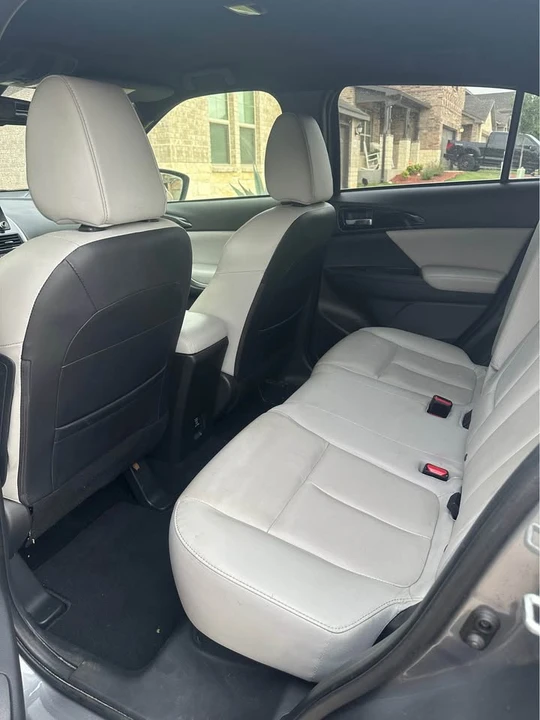 2022 Mitsubishi Eclipse Cross - Image 4 of 9