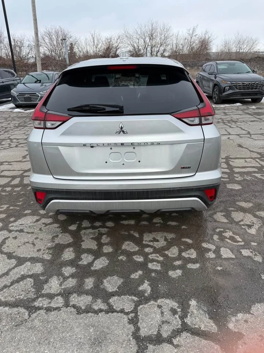 2022 Mitsubishi Eclipse Cross - Image 4 of 7