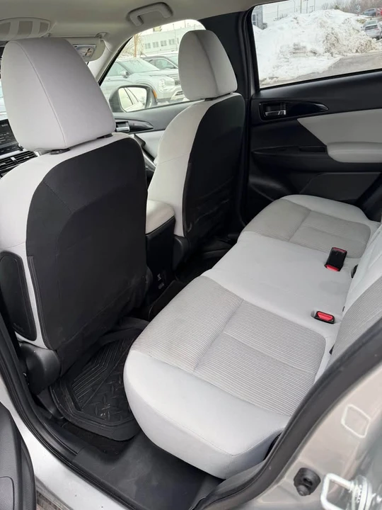 2022 Mitsubishi Eclipse Cross - Image 6 of 7