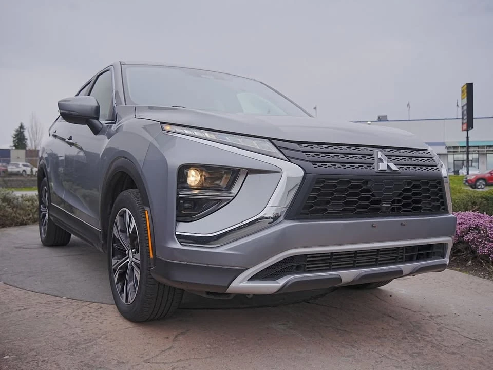 2022 Mitsubishi Eclipse Cross - Image 7 of 19
