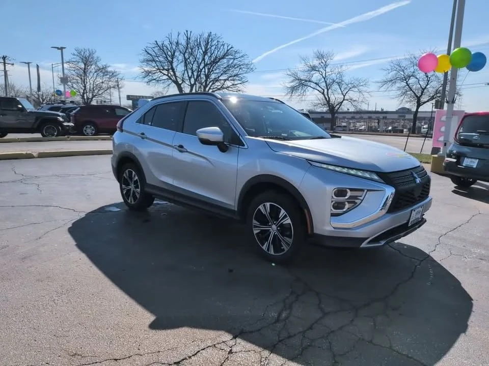 2022 Mitsubishi Eclipse Cross - Image 2 of 10