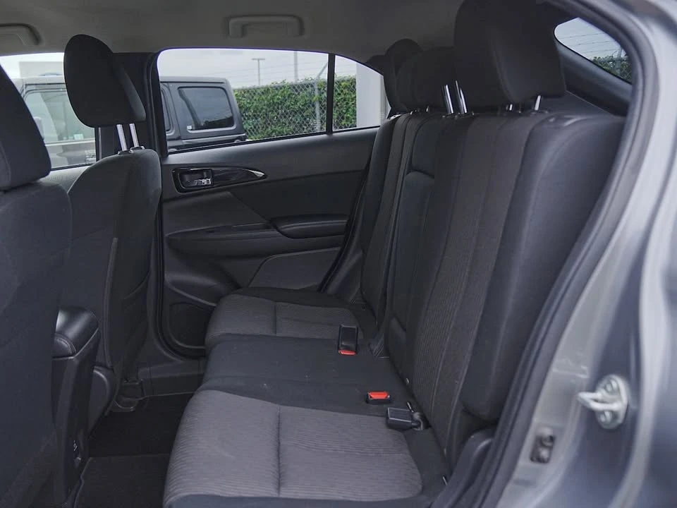 2022 Mitsubishi Eclipse Cross - Image 10 of 11