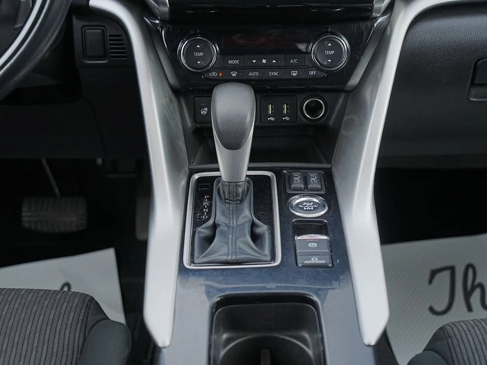 2022 Mitsubishi Eclipse Cross - Image 17 of 20