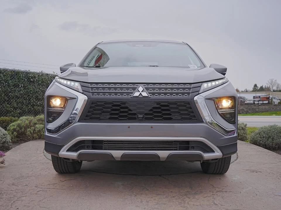 2022 Mitsubishi Eclipse Cross - Image 7 of 20