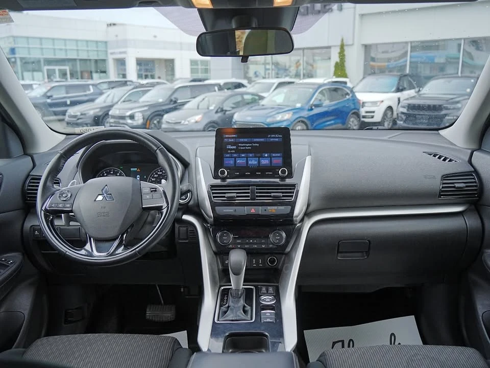 2022 Mitsubishi Eclipse Cross - Image 14 of 20