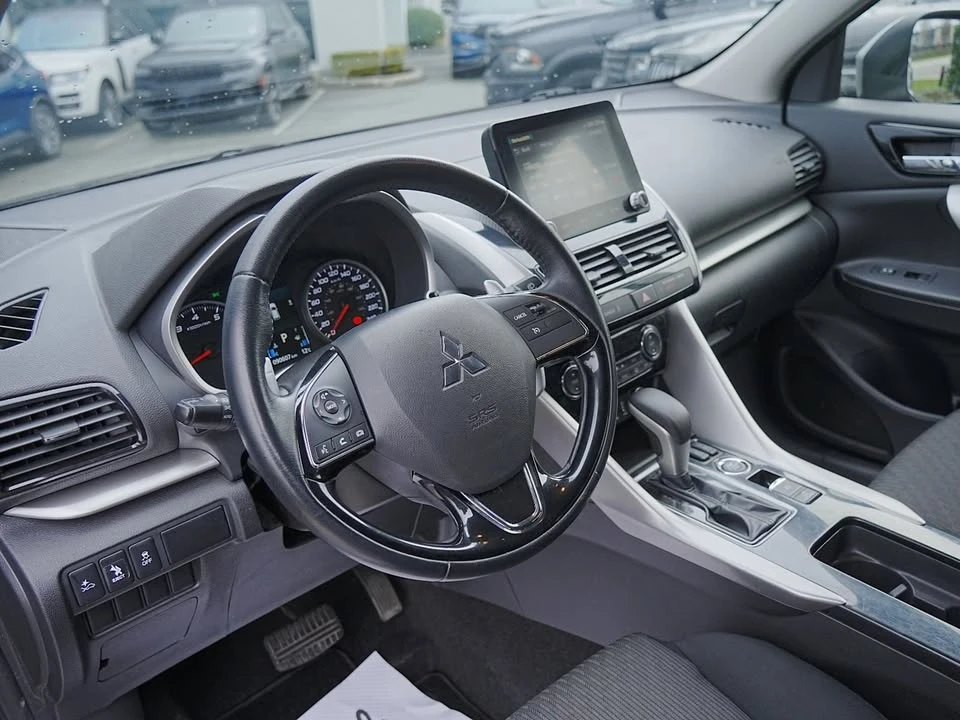 2022 Mitsubishi Eclipse Cross - Image 8 of 20