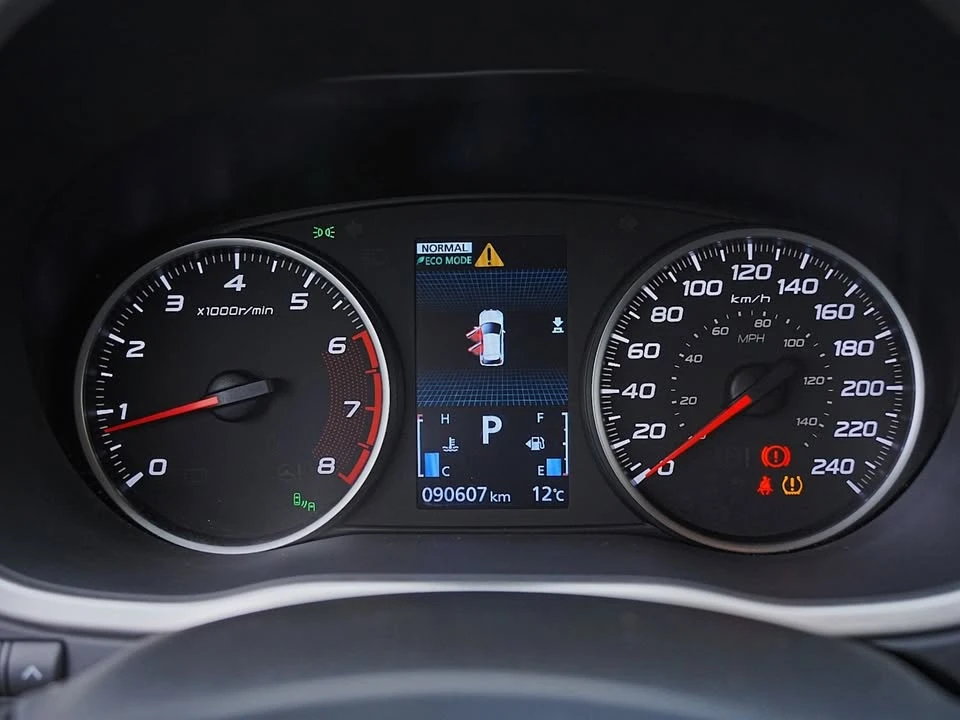2022 Mitsubishi Eclipse Cross - Image 6 of 11