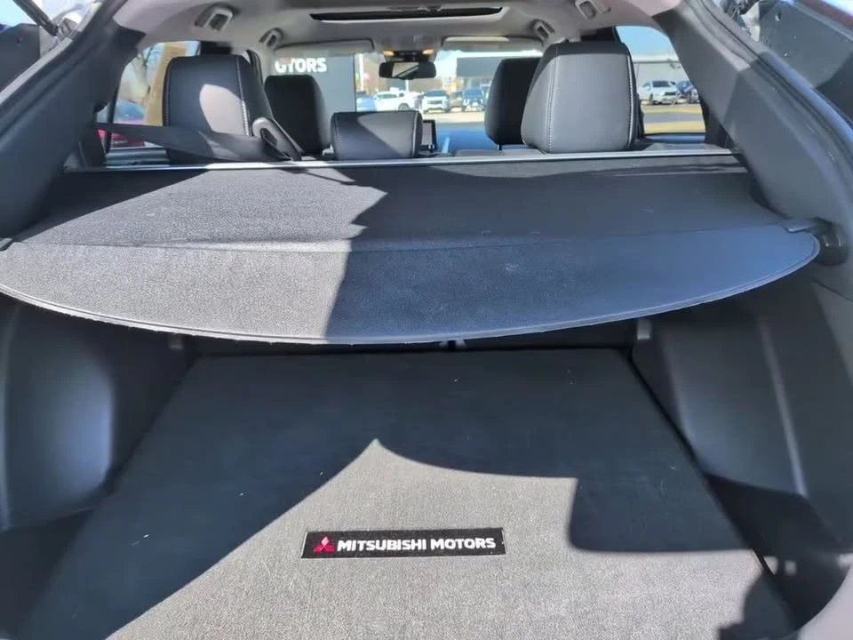 2022 Mitsubishi Eclipse Cross - Image 5 of 10