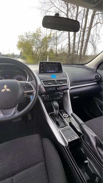 2022 Mitsubishi Eclipse Cross - Image 14 of 21