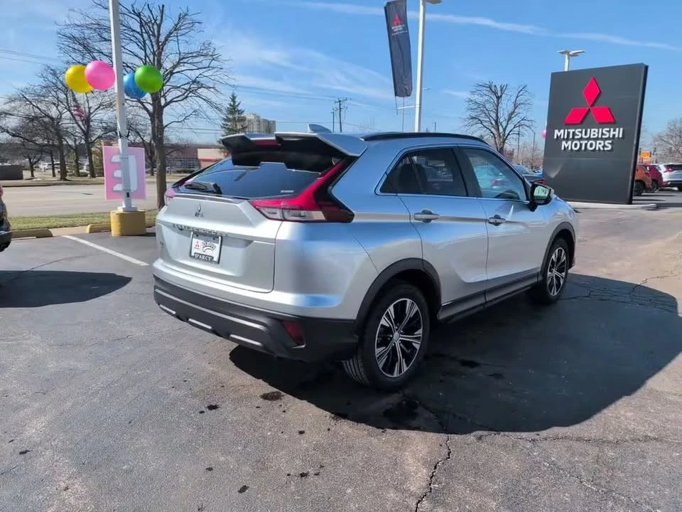 2022 Mitsubishi Eclipse Cross - Image 3 of 10