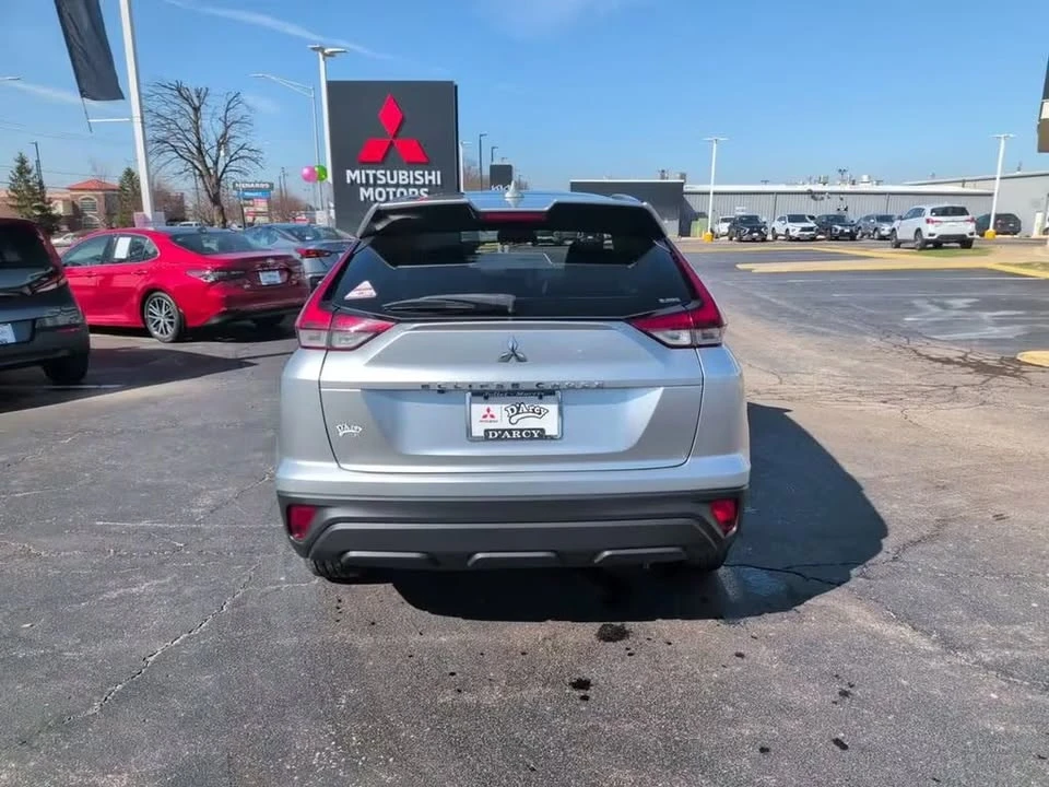2022 Mitsubishi Eclipse Cross - Image 4 of 10