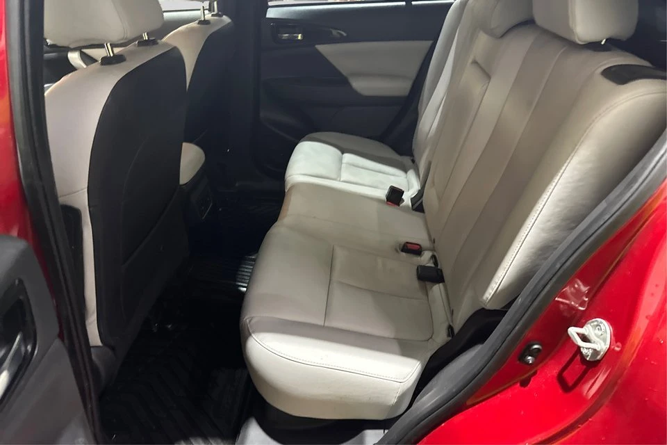 2022 Mitsubishi Eclipse Cross - Image 10 of 20