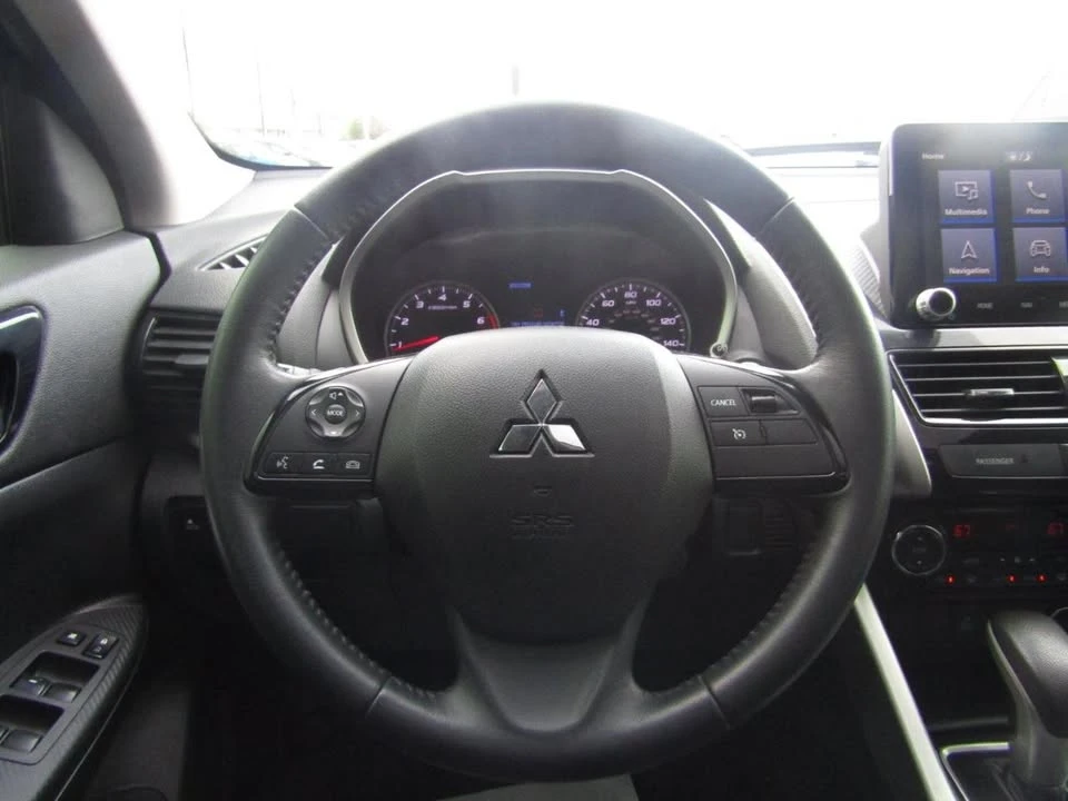 2022 Mitsubishi Eclipse Cross - Image 13 of 18