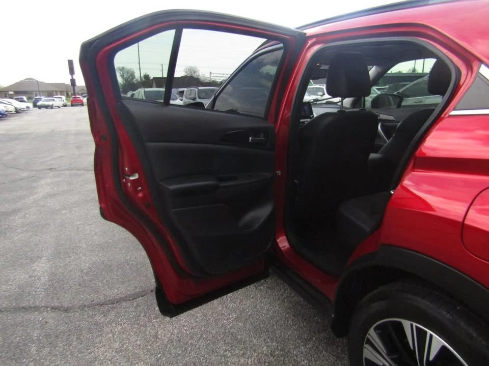 2022 Mitsubishi Eclipse Cross - Image 17 of 18