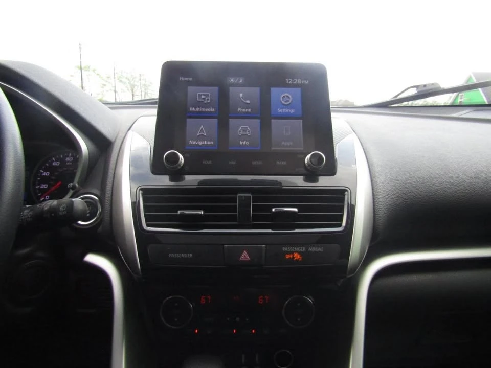 2022 Mitsubishi Eclipse Cross - Image 15 of 18