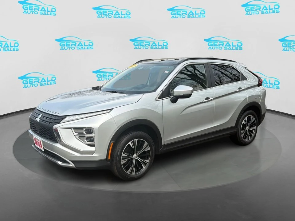 2022 Mitsubishi Eclipse Cross - Image 2 of 20