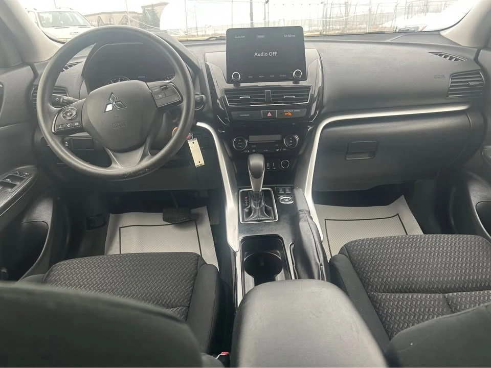 2022 Mitsubishi Eclipse Cross - Image 11 of 12