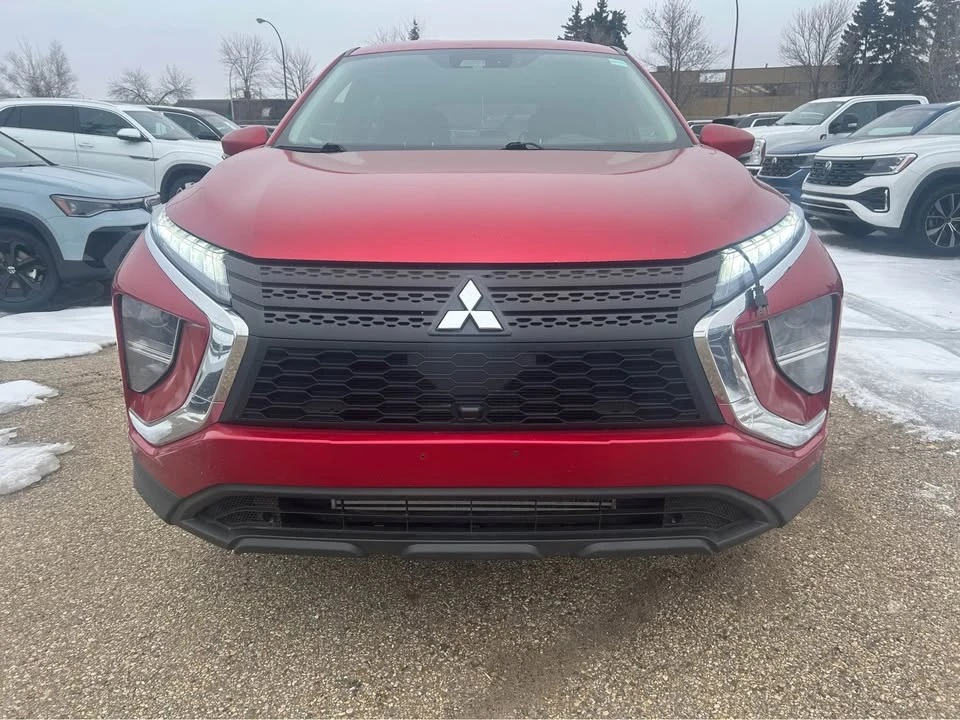 2022 Mitsubishi Eclipse Cross - Image 2 of 12