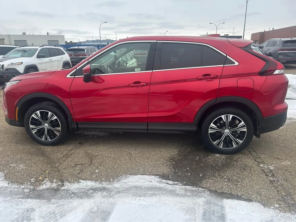 2022 Mitsubishi Eclipse Cross - Image 8 of 12