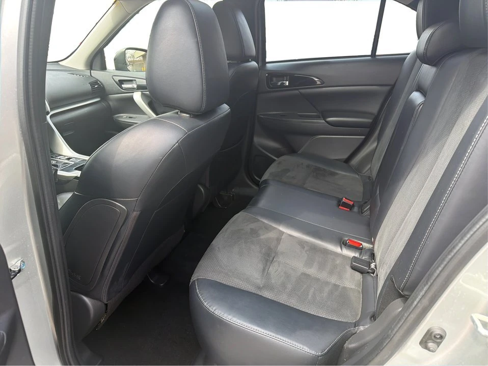 2022 Mitsubishi Eclipse Cross - Image 10 of 20