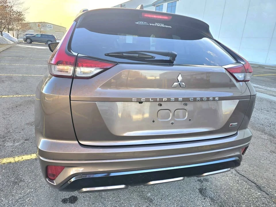 2022 Mitsubishi Eclipse Cross - Image 4 of 20