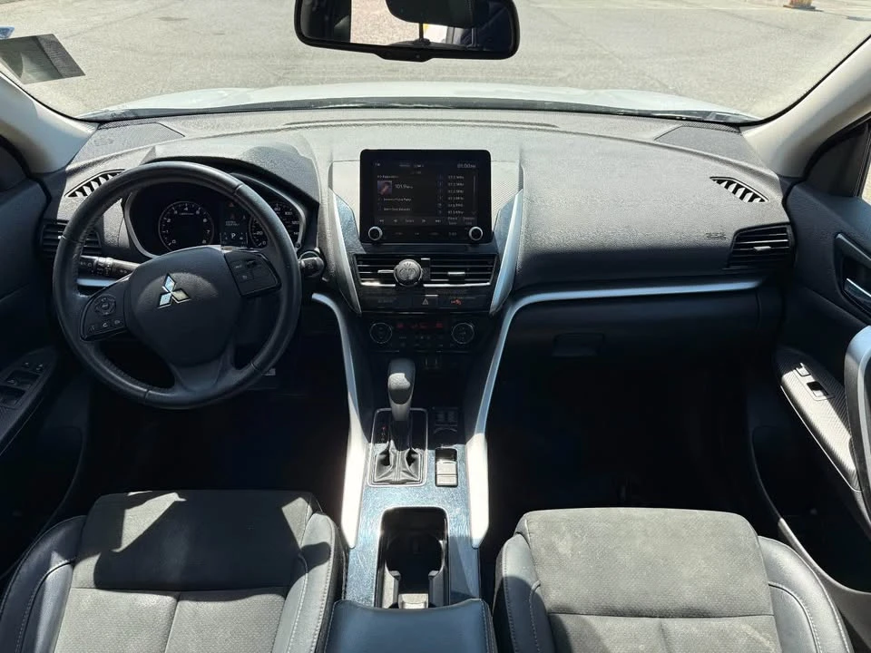 2022 Mitsubishi Eclipse Cross - Image 6 of 12