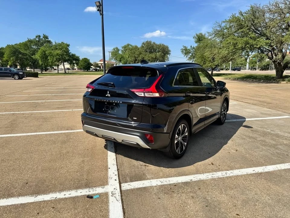 2022 Mitsubishi Eclipse Cross - Image 5 of 20
