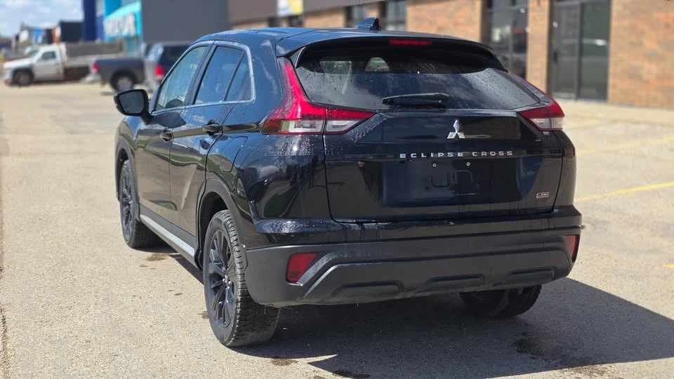 2022 Mitsubishi Eclipse Cross - Image 4 of 10