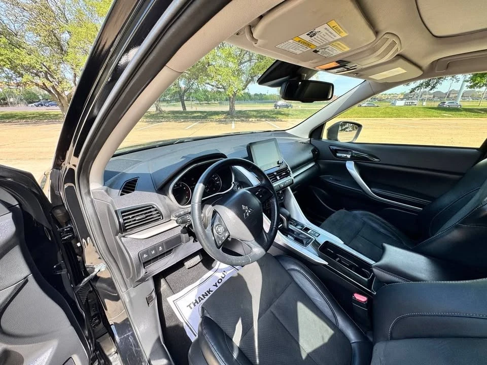 2022 Mitsubishi Eclipse Cross - Image 13 of 20