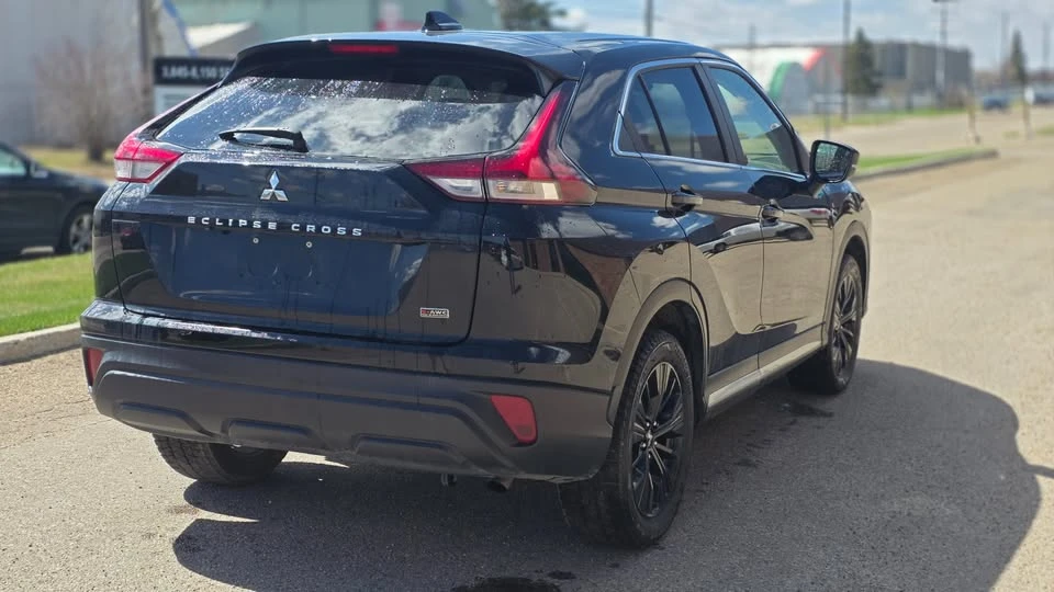 2022 Mitsubishi Eclipse Cross - Image 3 of 10