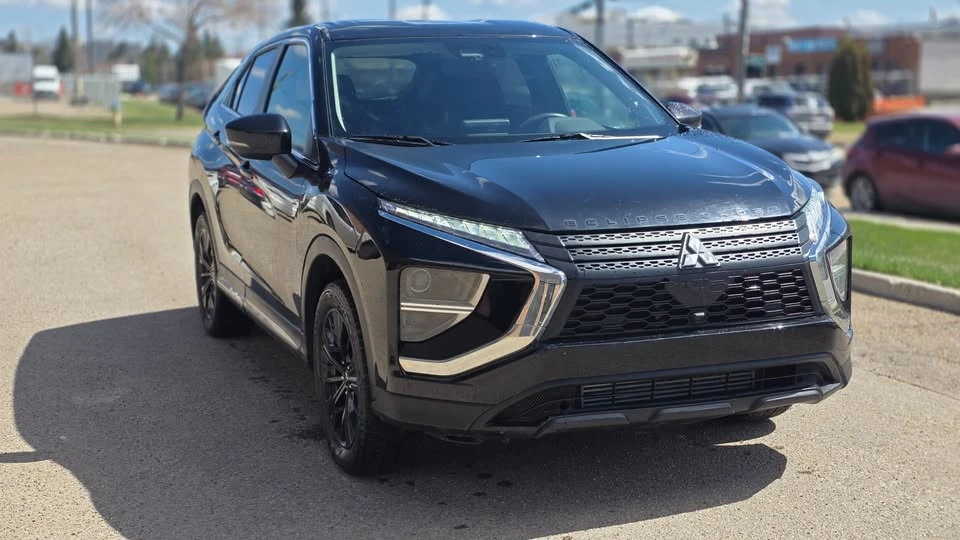2022 Mitsubishi Eclipse Cross - Image 2 of 10