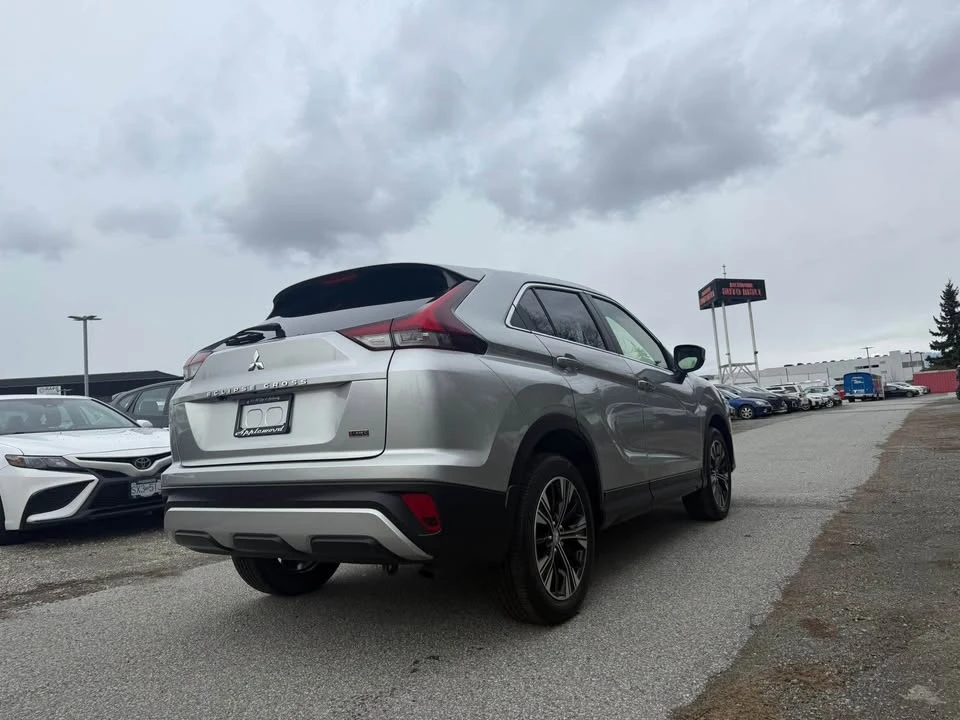 2022 Mitsubishi Eclipse Cross - Image 5 of 19
