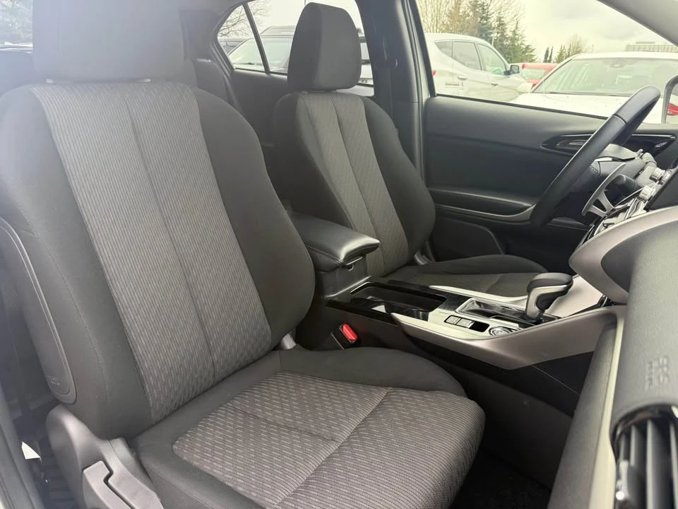 2022 Mitsubishi Eclipse Cross - Image 16 of 19