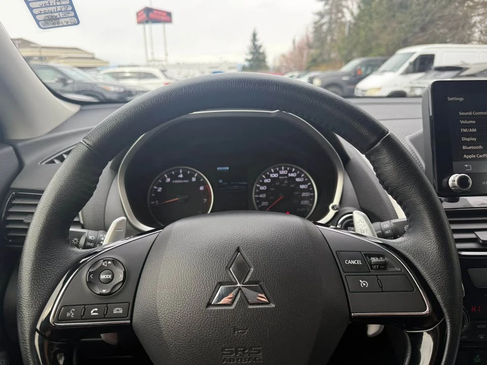 2022 Mitsubishi Eclipse Cross - Image 11 of 19