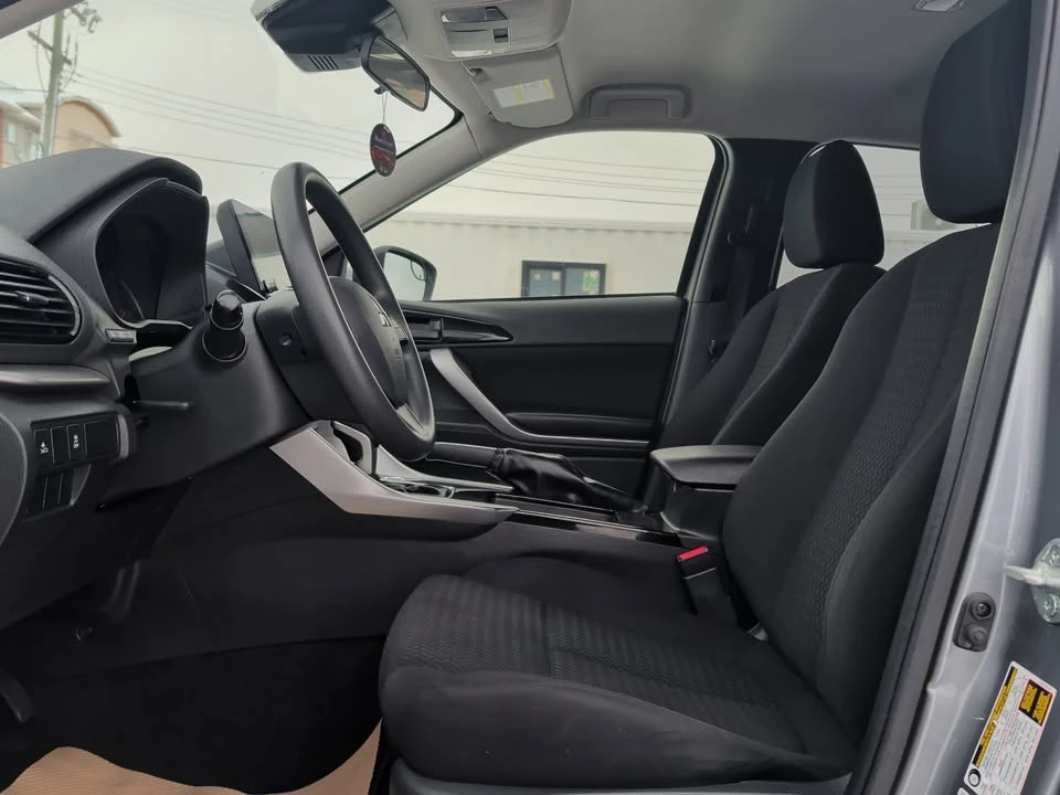 2022 Mitsubishi Eclipse Cross - Image 8 of 11