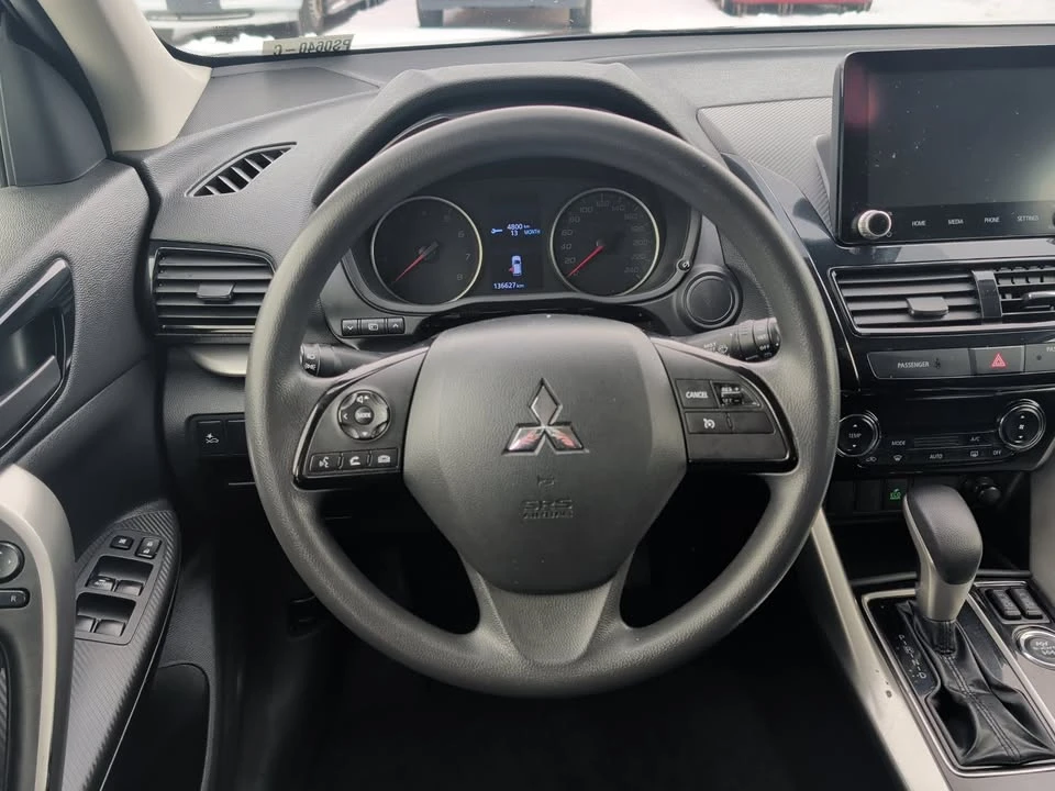 2022 Mitsubishi Eclipse Cross - Image 11 of 13