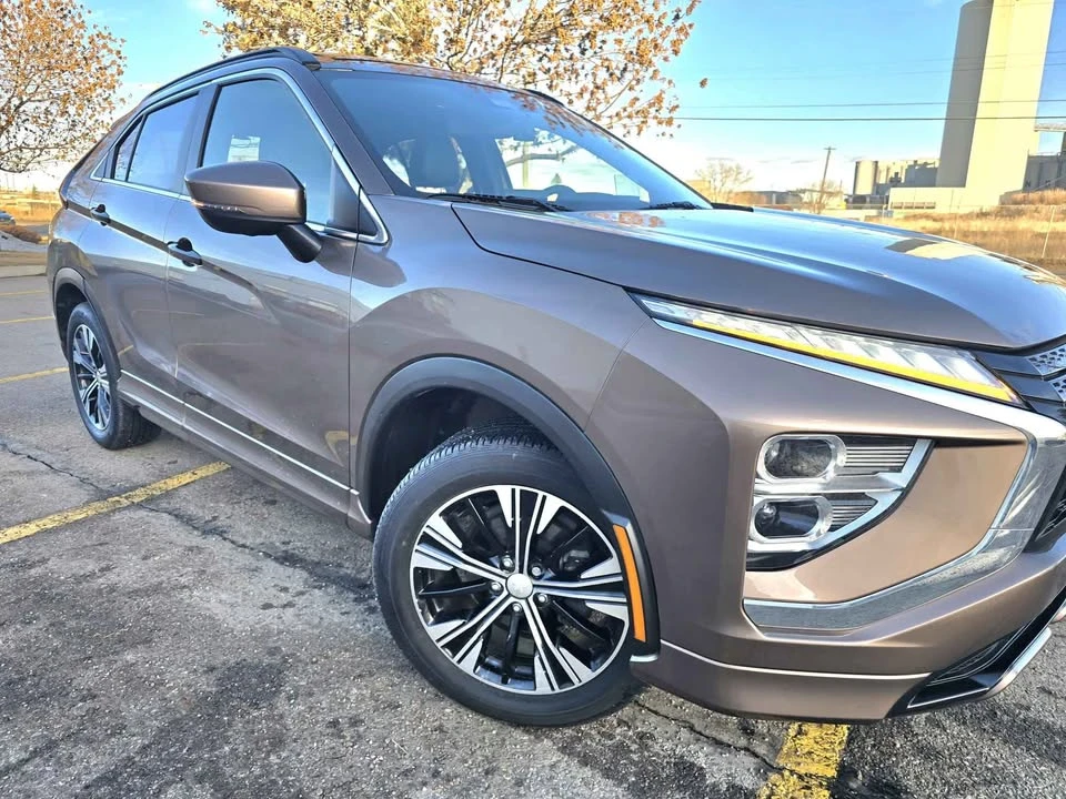 2022 Mitsubishi Eclipse Cross - Image 5 of 21