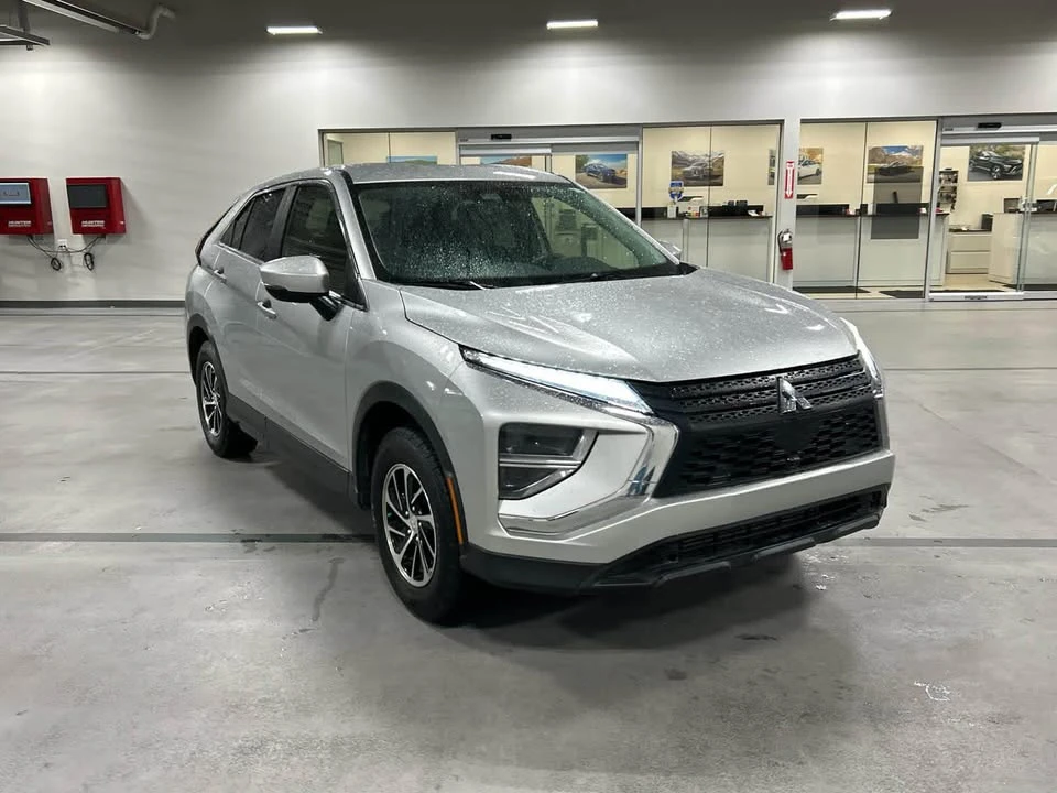 2022 Mitsubishi Eclipse Cross - Image 10 of 20
