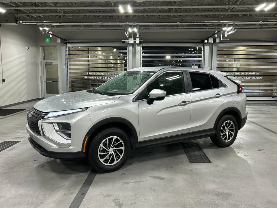 2022 Mitsubishi Eclipse Cross - Image 13 of 20