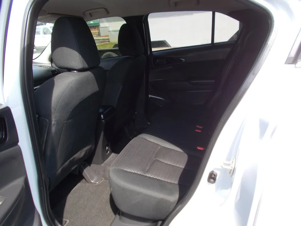 2022 Mitsubishi Eclipse Cross - Image 9 of 20