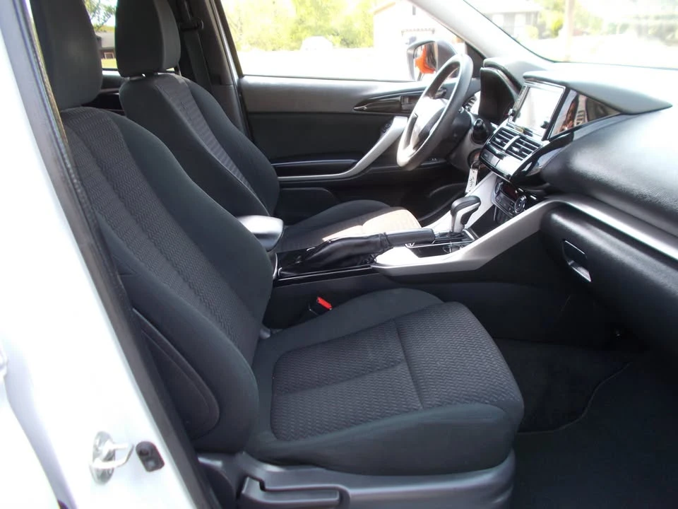 2022 Mitsubishi Eclipse Cross - Image 17 of 20