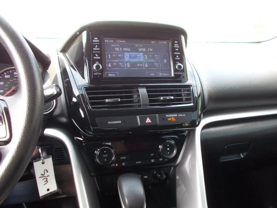 2022 Mitsubishi Eclipse Cross - Image 6 of 20
