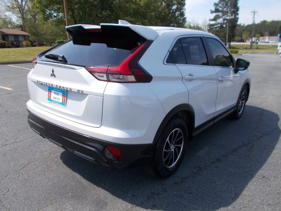 2022 Mitsubishi Eclipse Cross - Image 14 of 20