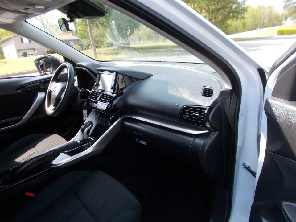 2022 Mitsubishi Eclipse Cross - Image 18 of 20