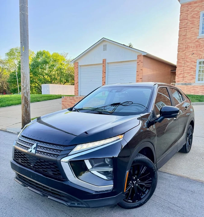 2022 Mitsubishi Eclipse Cross - Image 16 of 20