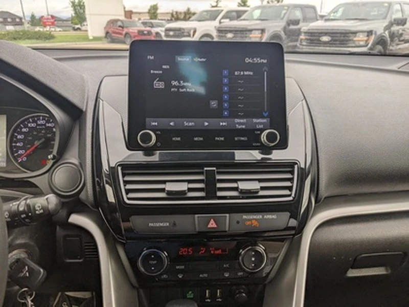 2022 Mitsubishi Eclipse Cross - Image 17 of 18