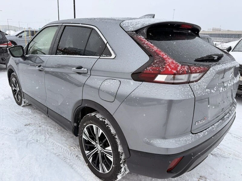 2022 Mitsubishi Eclipse Cross - Image 3 of 16