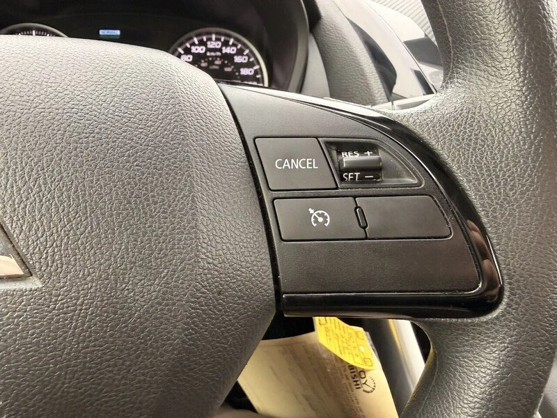 2022 Mitsubishi Eclipse Cross - Image 12 of 16