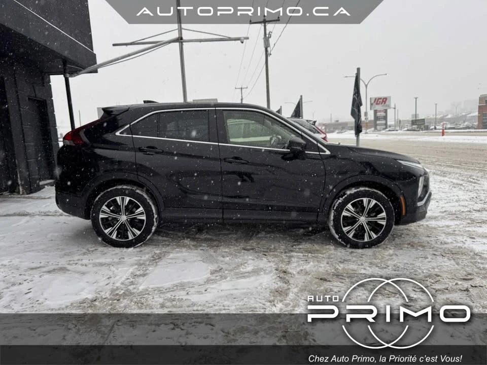 2022 Mitsubishi Eclipse Cross - Image 4 of 20