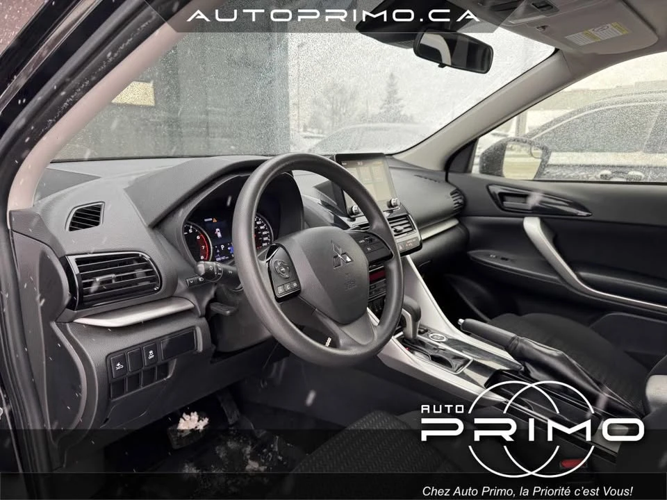 2022 Mitsubishi Eclipse Cross - Image 15 of 20